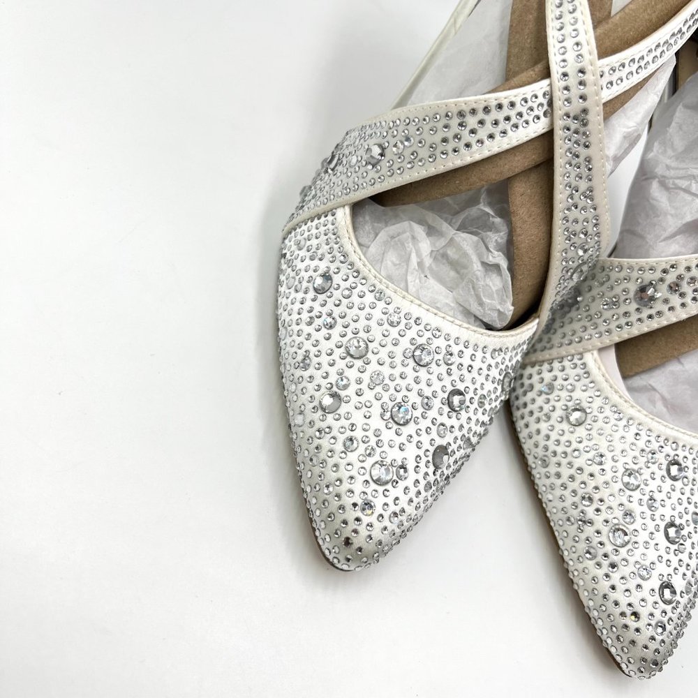 Jessica Simpson Womens Accile Jeweled White Satin Heels Pumps Shoes 6.5 - Picture 4 of 14